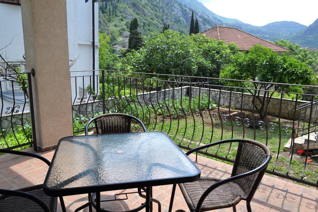 Apartments Villa Marta - Begovic Kotor Exterior photo